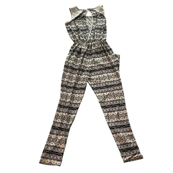 Beautiful Wardrobe Black and White Patterned Jumpsuit Medium - Picture 2 of 4